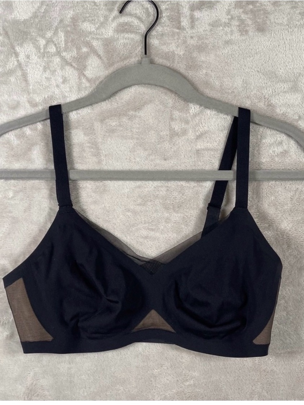 Honeylove Women's Crossover Bra Wireless Comfort Mesh 32B Black/Tan super comfy